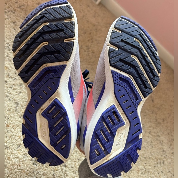 Brooks Launch 8 - Picture 7 of 7